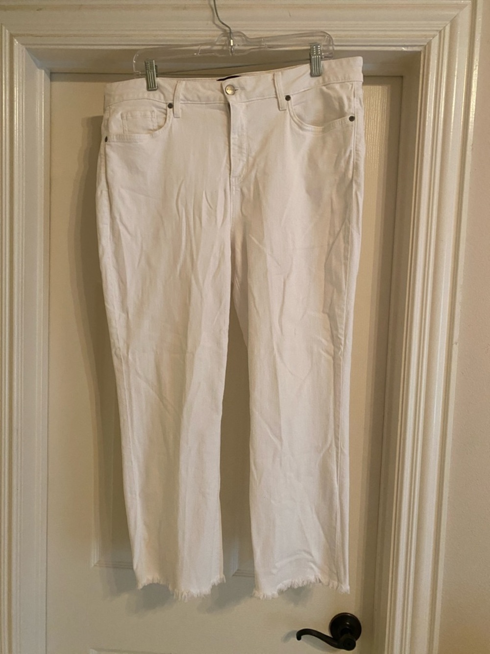 Chicos NYDJ White Straight Jeans with Raw Hem